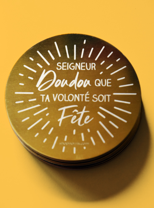 Sous-verres métalliques - slogans montois - gravure - collector